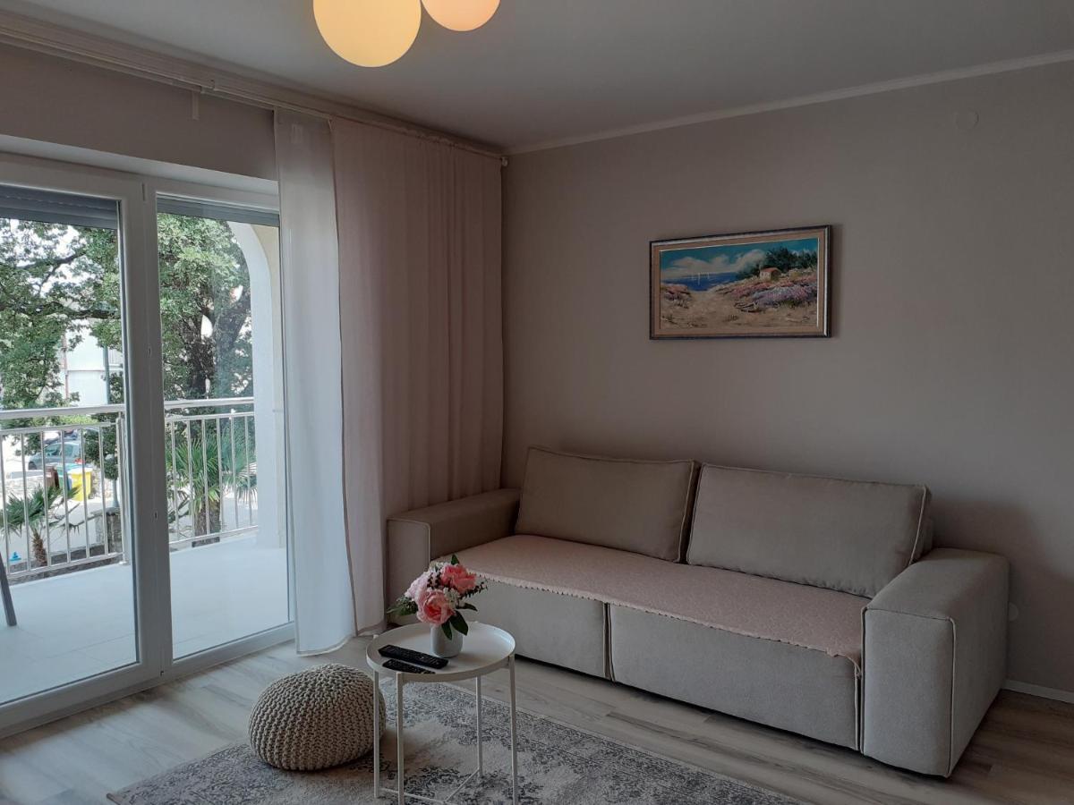 Apartment Vesel Malinska Buitenkant foto