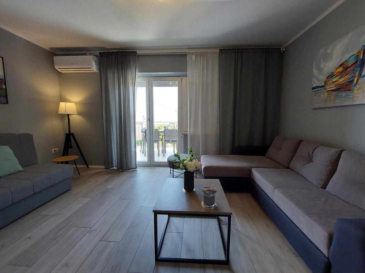 Apartment Vesel Malinska Buitenkant foto